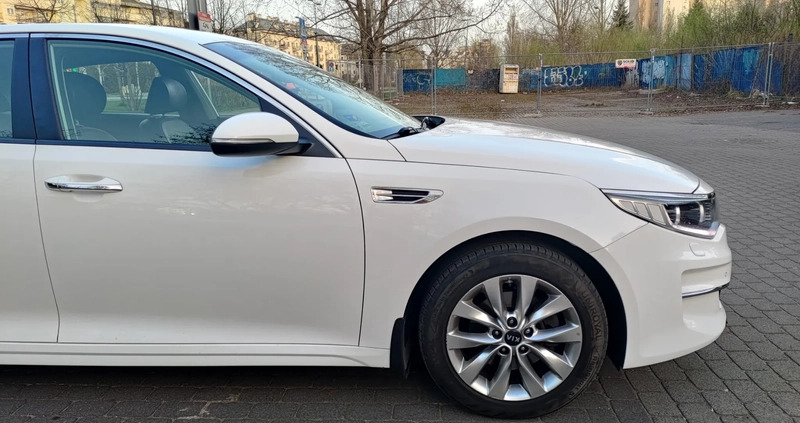 Kia Optima cena 36850 przebieg: 297000, rok produkcji 2016 z Warszawa małe 742